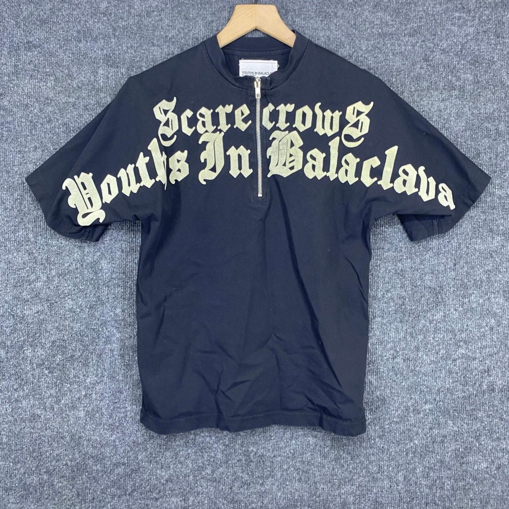 Youths In Balaclava Scarecrows Black Quarter Zip Graphic T-Shirt XS Mens